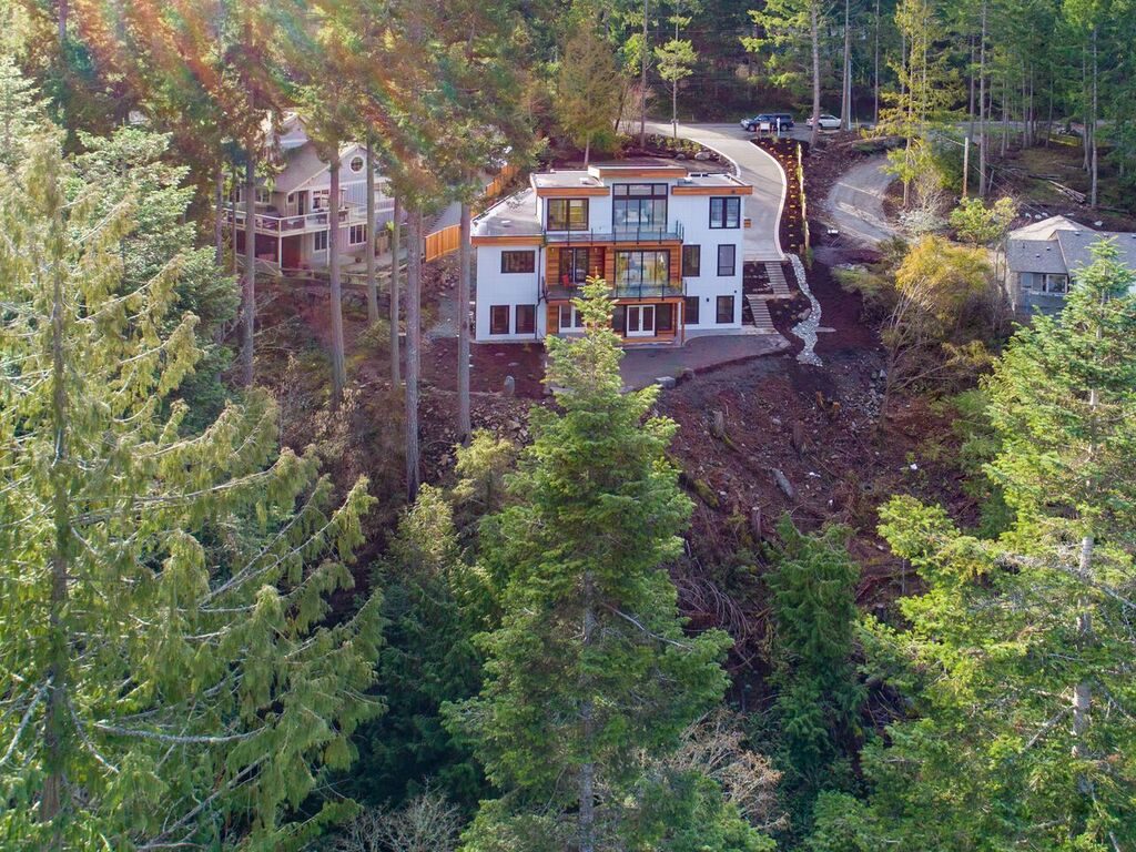 oceanfront dream home in Sidney, BC.